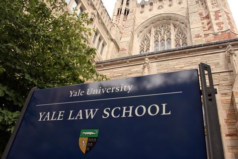 Law School Might Be The Dumbest Financial Move You'll Ever Make Yale Law, Yale Law School, Law School Inspiration, Harvard Law, Harvard Law School, Studying Law, Dream College, Dream School, University Life