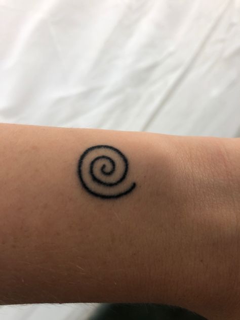 Spiral Tattoos, Stick Poke Tattoo, Funky Tattoos, Handpoke Tattoo, Poke Tattoo, Dainty Tattoos, Dream Tattoos, Images Esthétiques, Little Tattoos