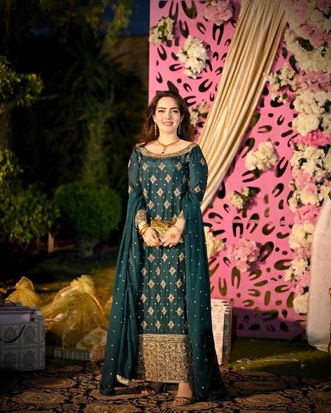 We are taking orders now +923167653027 worldwide shipping shipping charges must apply we can customize the dress desingn to any size and color or style we are working hand made zari zardozi dapka work 70% advance payment #bridal #bridalmakeup #nikkah #nikkahbride #nikkahdress #baraat #barat #shoots #photography #ssphotography #signaturebrides #shadi #dance #couplegoals #color #bridaldress #bridalwears #mehndi #mehndioutfits #mehndibride #makeupartist #makeuptutorial #bridaljewellery #photogr... Barat Dresses Pakistani For Sisters, Barat Dresses Pakistani, Brides Sister Outfit, Brides Sister, Mehndi Outfits, Nikkah Dress, Pakistani Wedding Outfits, Pakistani Fancy Dresses, Hijabi Fashion Casual