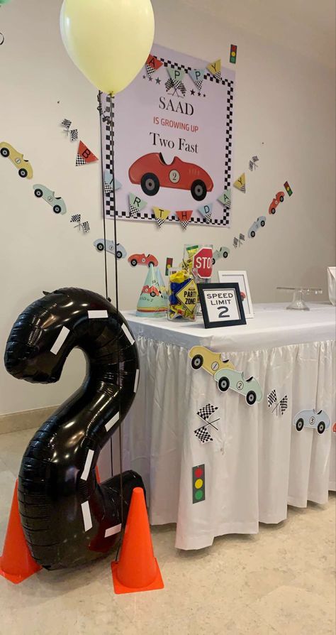 Vintage car racing theme , 2 years old , cars Racing Theme, Car Themed Parties, Car Birthday Theme, Car Theme, Car Party, Birthday Themes For Boys, Race Car Party, Car Birthday, Car Themes