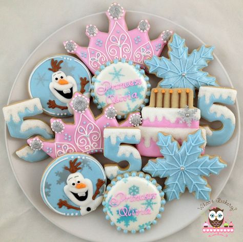 Frozen Cookies, Birthday cookies, Olaf cookies, snowflake cookies, frozen birthday cake cookies, tiara cookies Birthday Cake Purple, Frozen 3rd Birthday, 4de Verjaardag, Elsa Birthday Party, Cake Purple, Frozen Bday Party, Disney Frozen Birthday Party, Disney Frozen Party, Frozen Birthday Theme