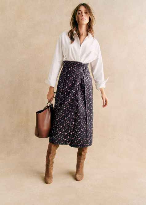 Patterned Midi Skirt Outfit, Mulberry Outfit, Midi Rok Outfit, Midi Rock Outfit, Midi Skirt Pattern, Quilted Skirt, Midi Skirt Outfit, Floral Patchwork, Skirt Maxi