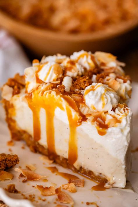 Coconut Cream Pie Best Coconut Cream Pie, Yummy Pies, Heavenly Desserts, Coconut Cream Pie Recipes, Stabilized Whipped Cream, The Food Charlatan, Dump Cakes, Pie Pie, Coconut Pie