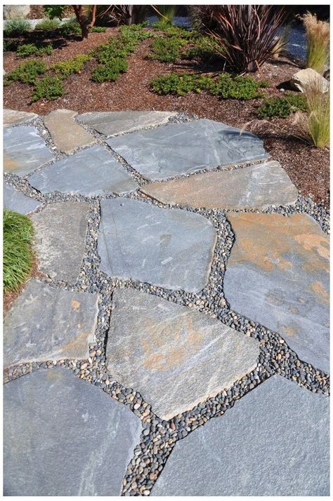 Diy Stone Patio, Flagstone Pathway, Backyard Walkway, Pathway Landscaping, Pallet Patio, Flagstone Patio, Stone Walkway, Garden Pathway, Fire Pit Backyard