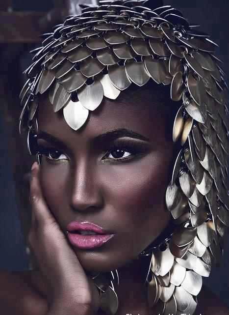 A fusion of EAST AFRICAN & MEDIEVAL inspirations in this beautiful shot! June 1st, Celebrity Makeup Artist, Beauty Shots, Foto Art, Celebrity Makeup, Fantasy Clothing, Pink Lips, Black Is Beautiful, Jean Paul Gaultier