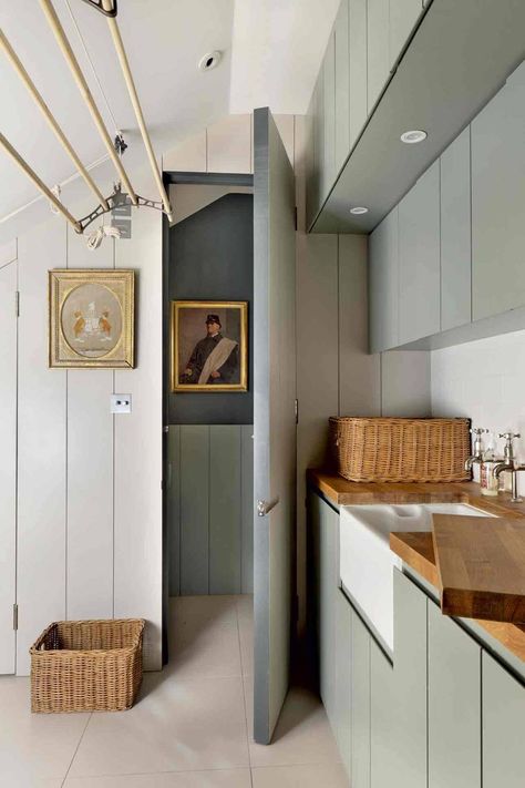 [i]The utility area is clad in tongue-and-groove panelling.[/i]  Like this? Then you'll love  [link url="http://www.houseandgarden.co.uk/interiors/utility-room-design-ideas"]Design Ideas: Utiliy Rooms[/link] Boot Room Utility, Veranda Design, Small Utility Room, Utility Room Designs, Laundry Room Inspiration, Small Space Design, Kitchen Utilities, Boot Room, Small Room Design