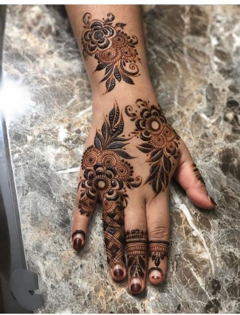 Latest Finger Mehndi Designs, Front Mehndi Design, Khafif Mehndi Design, Mehndi Design Pictures, Modern Mehndi Designs, Full Mehndi Designs, Engagement Mehndi Designs, Latest Bridal Mehndi Designs, Mehndi Designs Front Hand