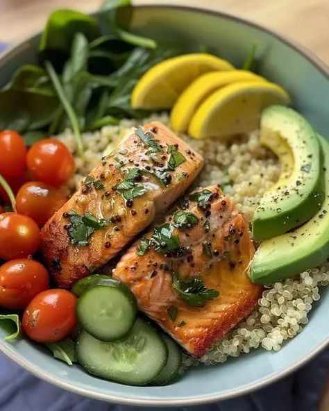 Lemon Herb Salmon and Avocado Quinoa Bowl | Homemade Recipes Lemon Herb Salmon And Avocado Quinoa Bowl, Salmon Quinoa Bowl, Lemon Herb Salmon, Easy Salmon Dinner, Salmon And Avocado, Herb Salmon, Breakfast Yogurt, Salmon Quinoa, Miso Salmon