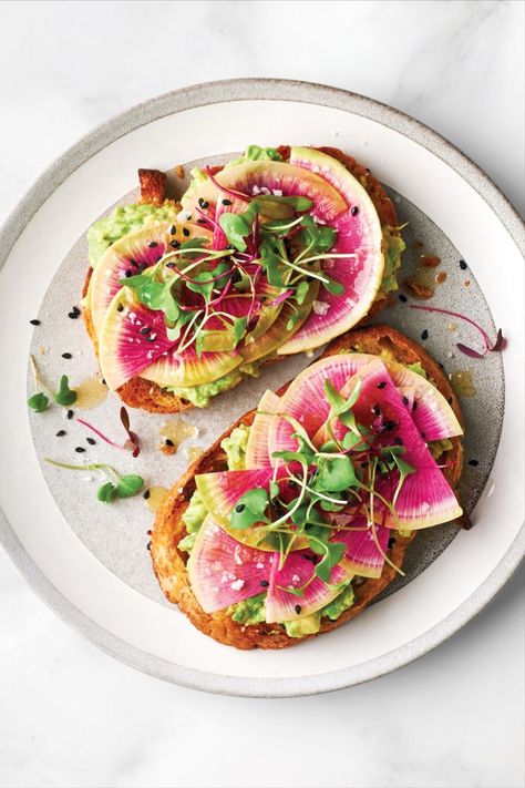 Pink, perfect and rad. 😎 Watermelon radish is the perfect CRUNCH and POP of color to add to your avocado toast🥑 White Bean Recipes, Bojon Gourmet, Watermelon Radish, White Bean Salad, Cafe Menu, White Bean, Bean Salad, Vegetarian Recipes Dinner, Radishes