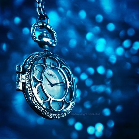 . Blue Academia, العصور الوسطى, Harry Potter Wall, Blue Aesthetic Dark, Time Stands Still, Ravenclaw Aesthetic, Rhapsody In Blue, Cover Wattpad, Bokeh Photography