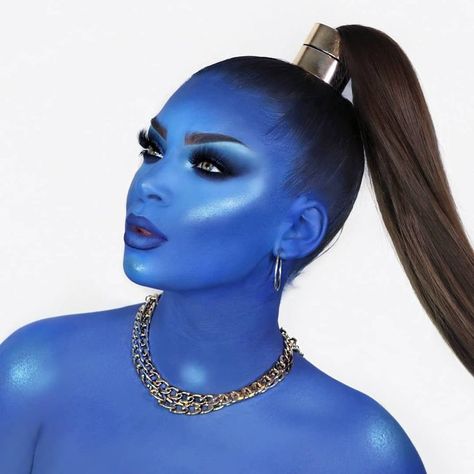 Genie makeup look by @andreyhaseraphin on Instagram #genie #aladdin #geniemakeup #andreyhaseraphin #bluebloodpalette Genie Makeup, Aladdin Makeup, Disney Halloween Makeup, Aladdin Play, Genie From Aladdin, Creative Eyeshadow, Fantasy Make-up, Halloween Make-up Looks, Genie Aladdin