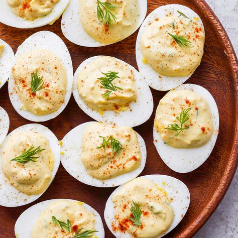 Easy Deviled Eggs (simple ingredients!) - Fit Foodie Finds Delicious Deviled Egg Recipe, Basic Deviled Eggs Recipe, Vintage Holiday Recipes, Breakfast Meats, Easy Deviled Eggs, Deviled Eggs Recipe Easy, Best Deviled Eggs, Deviled Eggs Easy, Fit Foodie Finds