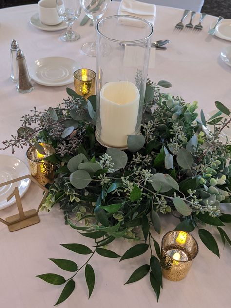 gold candles greenery wedding reception centerpiece Eucalyptus Wreath Centerpiece, Seeded Eucalyptus Centerpiece, Round Table Centerpieces, Save The Date Floral, Centerpiece Arrangements, Ikea Wedding, Eucalyptus Centerpiece, Wedding Decorator, Wedding Table Setup