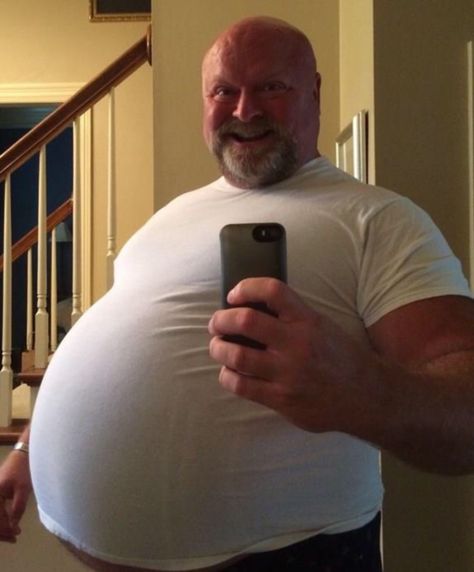 B — bigbearcub15: Damn big daddy gainer False Hydra, Lose Abdominal Fat, Chris Daughtry, Big Stomach, Burn Calories Fast, Old Fat, Chubby Guy, Chubby Men, Big Beards