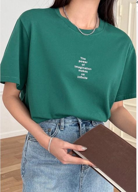 oversize women's t-shirt with "the power of imagination makes us infinite" print Green Tshirt Outfit Woman, Navy Tshirt Outfit, Green T Shirt Outfit, Blue Tee Outfit, Green Tshirt Outfit, Blue Tshirt Outfit, Outfits Con Camisa, Dark Blue Shirt, Look Legging