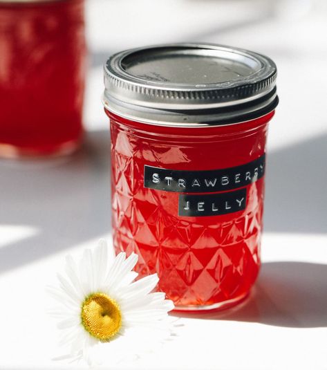 This bright, fruity strawberry jelly is made with fresh strawberries for the most vibrant flavor and color! Water-bath canning method used. Strawberry Jelly Recipe, Homemade Strawberry Jelly, Preserve Strawberries, Strawberry Jelly Recipes, Strawberry Crush, Spring Appetizers, Canning Recipe, Jelly Recipe, Water Bath Canning