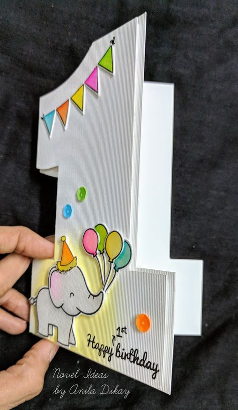 Baby Birthday Card, Creative Birthday Cards, Baby Cards Handmade, Novel Ideas, First Birthday Cards, Idee Cricut, Birthday Card Craft, Math Challenge, Happy 1st Birthday