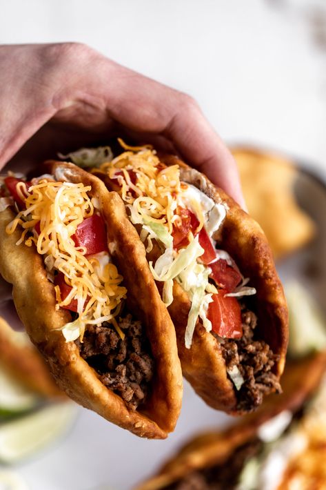 Taco Bell Chalupa DIY Beef Chalupa Recipe, Diy Taco Bell, Chalupa Shells, Chalupa Shell, Mexican Chalupas Recipe, Taco Bell Chalupa, Chalupa Recipe, Native American Fry Bread, Kfc Chicken Recipe