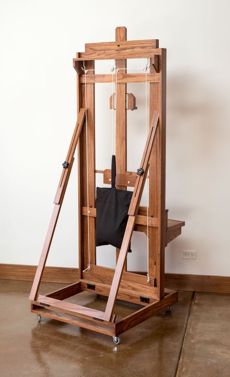 Building the Perfect Easel (Reasonably) Easily and Affordably | OutdoorPainter Build An Easel, Sketchbooks Aesthetic, Artist Organization, Artist Easel Plans, Drawing Equipment, Diy Easel, Diy Storage Rack, Art Studio Space, Art Studio Organization