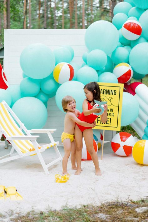 JAWSOME BEACH Summer Party Ideas | Photo 7 of 17 | Catch My Party Baywatch Theme, Vintage Pool Parties, Pool Party Activities, Kids Beach Party, Summer Party Ideas, Pool Party Kids, Nephew Birthday, Girl Birthday Decorations, Pool Birthday Party