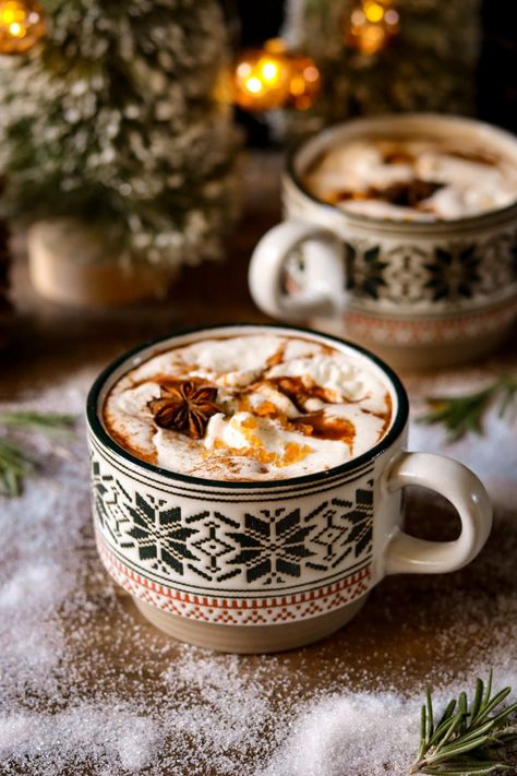 Buttered Rum Hot Chocolate, Christmas Drinks Aesthetic, Winter Chocolate, Cranberry Cider, Boozy Hot Chocolate, Buttered Rum, Recipes Holiday, Cup Of Cocoa, Cozy Drinks