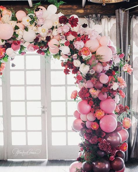 1,389 Likes, 46 Comments - Artem Petrov (@art_petrov) on Instagram: “Arch for wedding ceremony. Air balloons handmade colored and live flowers. Only live flowers ✌…” Balloon Garland With Flowers, Arch For Wedding Ceremony, Purple Balloon Garland, Garland With Flowers, Arch For Wedding, Live Flowers, Purple Balloon, Light Pink Wedding, Sentimental Wedding