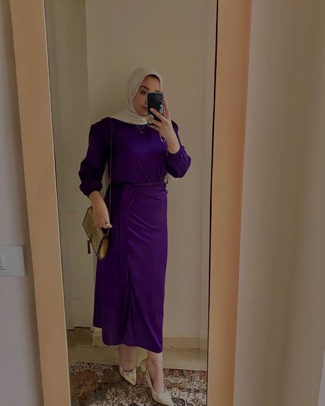 #purple #hijab #dress Purple Dress Hijab, Purple Hijab, Hijab Colors, Purple Girls Dress, Grape Color, Cheap Dresses Online, Hijabi Girl, Hijab Dress, Cheap Dresses