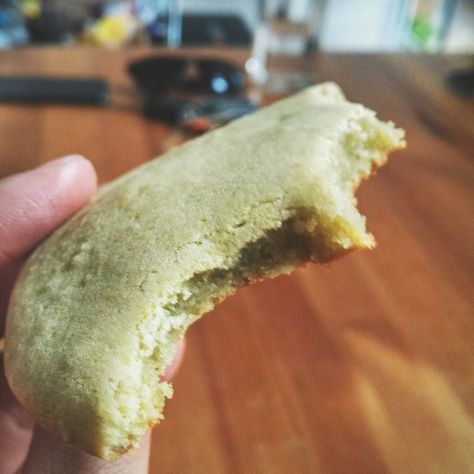 Mochi Cookies, Manju Recipe, Matcha Mochi, Dessert Sushi, Matcha Cookies, Oyster Recipes, The Matcha, Homemade Sushi, Matcha Recipe