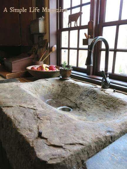 HOME DECOR – RUSTIC STYLE – rarely do I ever see an all stone sink. Dapur Rustic, Casa Hobbit, Colonial Kitchen, Primitive Bathrooms, Farmhouse Bathroom Vanity, Stone Bathroom, Hemma Diy, Primitive Kitchen, Rustic Bathrooms