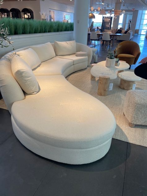 Curved Couches, Round Sofas, Living Room Furniture Trends, Semi Circle Sofa, Curve Sofa, Circle Sofa, Curved Sofas, Apartments Interior, Curved Couch