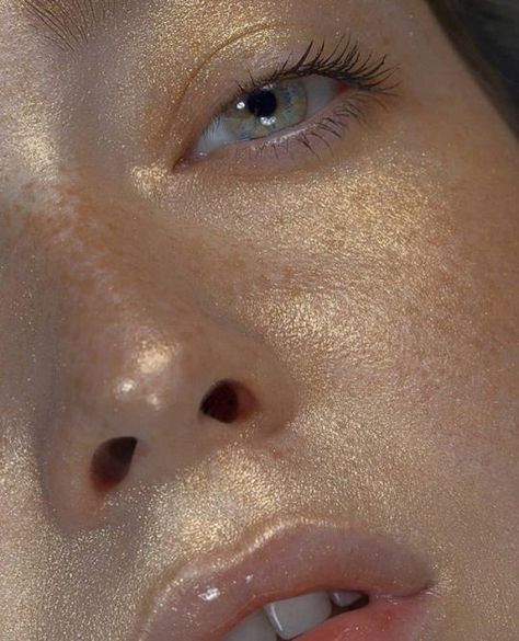 Skin Texture Photography, Shooting Pose, Photography Eyes, Body Photography, Texture Photography, Ideas Photography, Skin Routine, Beauty Ideas, Her Eyes