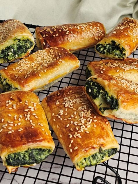 Spinach & Ricotta Rolls Spanakopita Rolls, Chicken Spinach Ricotta, Anchor Butter, Ricotta Puff Pastry, Ricotta Rolls, Puff Pastry Rolls, Pastry Rolls, Spinach Rolls, Spinach And Ricotta