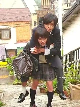 L Dk Kento Yamazaki, L Dk Movie, Kento Yamazaki Meme, Ldk Movie, Best Friends Reference, Funny Poses For Couples, Cute Couple Reference, Base 2 People, Friends Reference