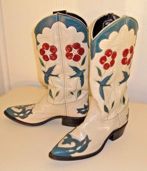 Vintage Cowboy Boots Formal, Vintage Leather Boots For Rodeo, Mexican Cowboy Boots, White Cowgirl Boots Vintage, Boot Painting, Acme Boots, Custom Cowboy Boots Vintage, Vintage Floral Boots, Sheri Moon