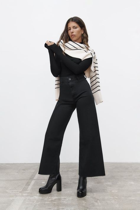 Marine Straight Jeans Outfit, Black Straight Jeans Outfit, Zara Marine Jeans, Marine Straight Jeans, Marine Jeans, Slay Fits, Zara Wide Leg Jeans, Straight Jeans Outfit, Zara Denim Jacket