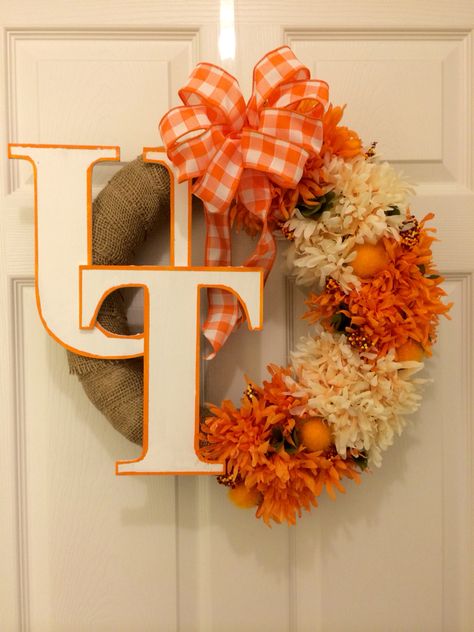 Tennessee Volunteers wreath Go Vols, Tennessee Volunteers, University Of Tennessee, Tennessee, Fall Wreath, Arts And Crafts, Home Decor