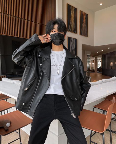 JJang E on Instagram: “Which pose is your favorite? 1, 2, or 3?” Asian Street Fashion Men, Jjang E, Bad Boy Outfits, Ji Woong, Varsity Jacket Outfit, Leather Jacket Outfit Men, Boy Styles, Black Tattoo, Tattoo Cover