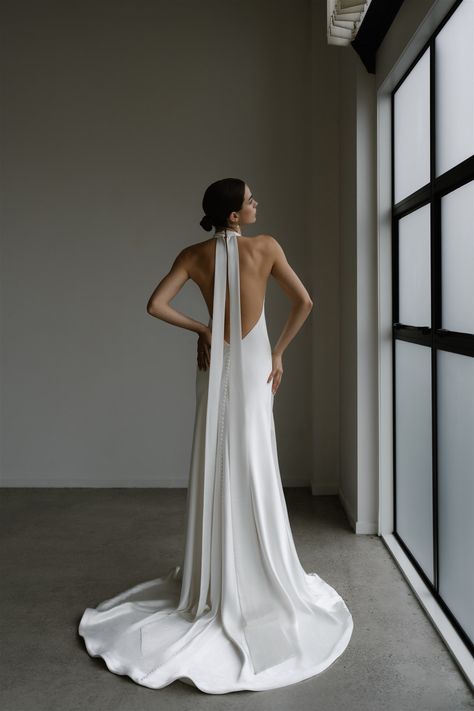 Hera Couture, A Real Woman, Minimalist Gown, Minimal Wedding Dress, Halter Wedding Dress, Real Woman, Dress Train, Minimalist Wedding Dresses, Couture Wedding Gowns