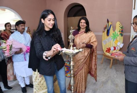 Gaurvi Kumari, Maharani Gayatri Devi, Gayatri Devi, Boss Dress, Indian Aesthetic, Art Exhibition, Jaipur, Royals, Royal Family