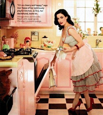 Dita Von Teese Home, Pink Retro Kitchen, Dita Von Teese Style, Dita Von Tease, Idda Van Munster, Mod Vintage, Domestic Goddess, Instyle Magazine, Dita Von