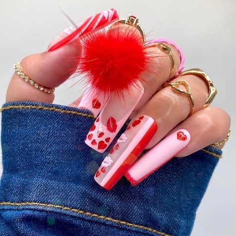 #valentinesdaynails hashtag on Instagram • Photos and Videos Red Valentines Day Nails, Valentines Day Nails, Diva Nails, Nail Polish Art, Y2k Nails, Long Square Acrylic Nails, Festival Nails, Nails Desing, Square Acrylic Nails