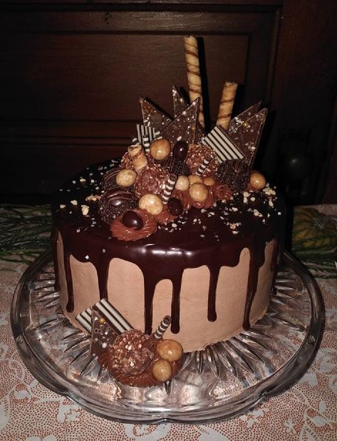 Chocolate Birthday Cakes, Birthday Cakes Chocolate, Chocolate Cake Images, Kahlua Cake, Online Chocolate, Cakes Chocolate, Devils Food Cake, Decadent Chocolate Cake, Chocolate Hazelnut Spread