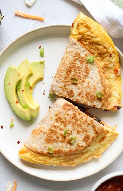 This recipe for a quesadilla with egg and cheese is healthy and easy. It's a option for make ahead and freeze breakfast options. Enjoy this cheese and egg quesadilla as breakfast for dinner or heavy snack. It's a cheesy high protein meal everyone will love. Make Ahead And Freeze Breakfast, Egg And Cheese Quesadilla, Egg Quesadilla, Freeze Breakfast, High Protein Meal, Frozen Breakfast, Cheese Quesadilla, Egg And Cheese, Protein Meal