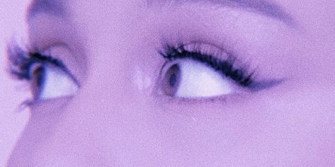 Ariana Music, Violet Aesthetic, Ariana Video, Ariana Grande Fans, Soft Eyes, Lavender Aesthetic, Ariana Grande Cute, In Aesthetic, Ariana Grande Pictures