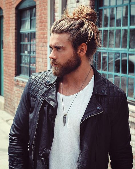 LA | 6'7"  There is nothing like a dream to create the future - | Snapchat | imbrockohurn  Email : info@brockohurn.com Long Hair With Beard, Man Bun Haircut, Man Bun Styles, Man With Long Hair, Long Hair Beard, Man Bun Hairstyles, Men's Long Hairstyles, Viking Hair, Bun Styles