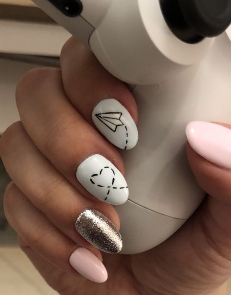 Paper Airplane Nails, Paris Nails, Back To School Nails, Super Cute Nails, Nail Prices, School Nails, Nail Bar, Chic Nails, Valentines Nails