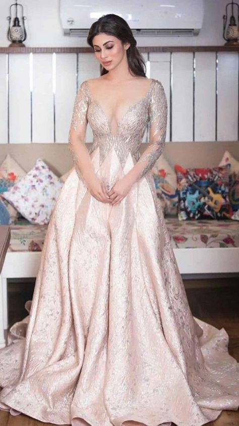 Mouni Roy Dresses, Mouny Roy, Reception Gowns, Arabian Dress, Vintage Prom Dress, Mouni Roy, Party Frocks, Vintage Prom, Prom Style