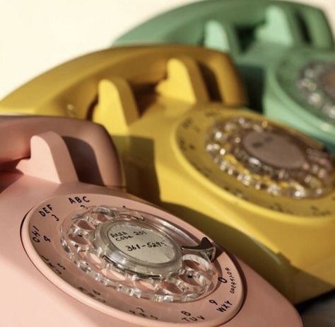 Reposted from @daughterofthe70s  on instagram.  #interior #design #retro #70s #aesthetic #decor #room #dormer #roomdesign #trendy #trippy #psychedelic #pastel Rotary Telephone, Telephone Vintage, Joe Colombo, Rotary Phone, Vintage Phones, Vintage Telephone, Vintage Memory, Oldies But Goodies, Telephones