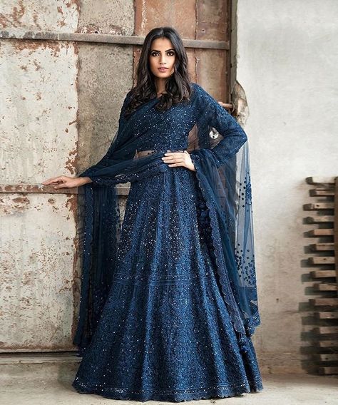 Lehenga Choli Designs, Indian Outfits Lehenga, Lehnga Dress, Designer Bridal Lehenga, Indian Bridal Lehenga, Salwar Designs, Indian Bridal Dress, Indian Gowns Dresses, Indian Lehenga