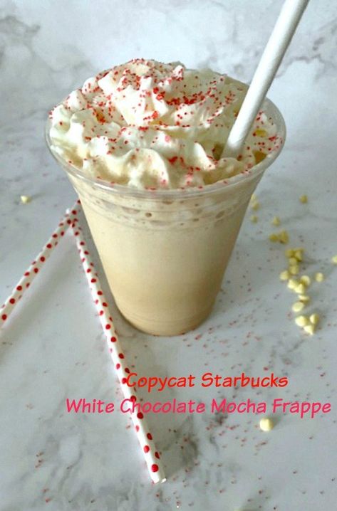 Diy Frappe, Chocolate Frappe Recipe, Mocha Frappuccino Recipe, Starbucks White Chocolate, Toasted White Chocolate Mocha, Mocha Frappe Recipe, White Chocolate Syrup, Recipe Copycat, Frappe Recipe